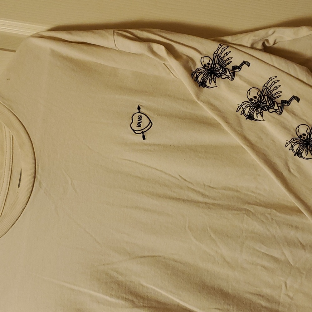 Vans Long Sleeve Mens T shirt nwot